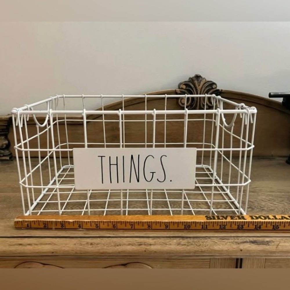 Rae Dunn Wire Metal Basket
14" x 10" x 7" Things